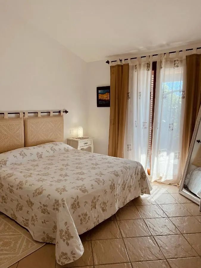 Villa A Golfo Aranci Con Vista Su Tavolara Marinella