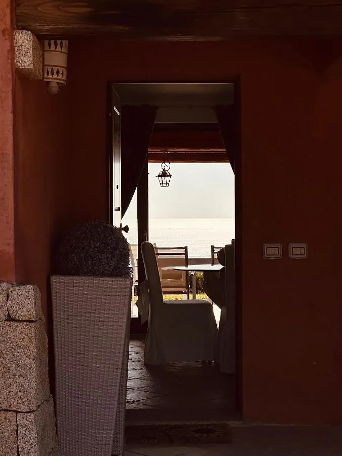 Villa A Golfo Aranci Con Vista Su Tavolara Marinella