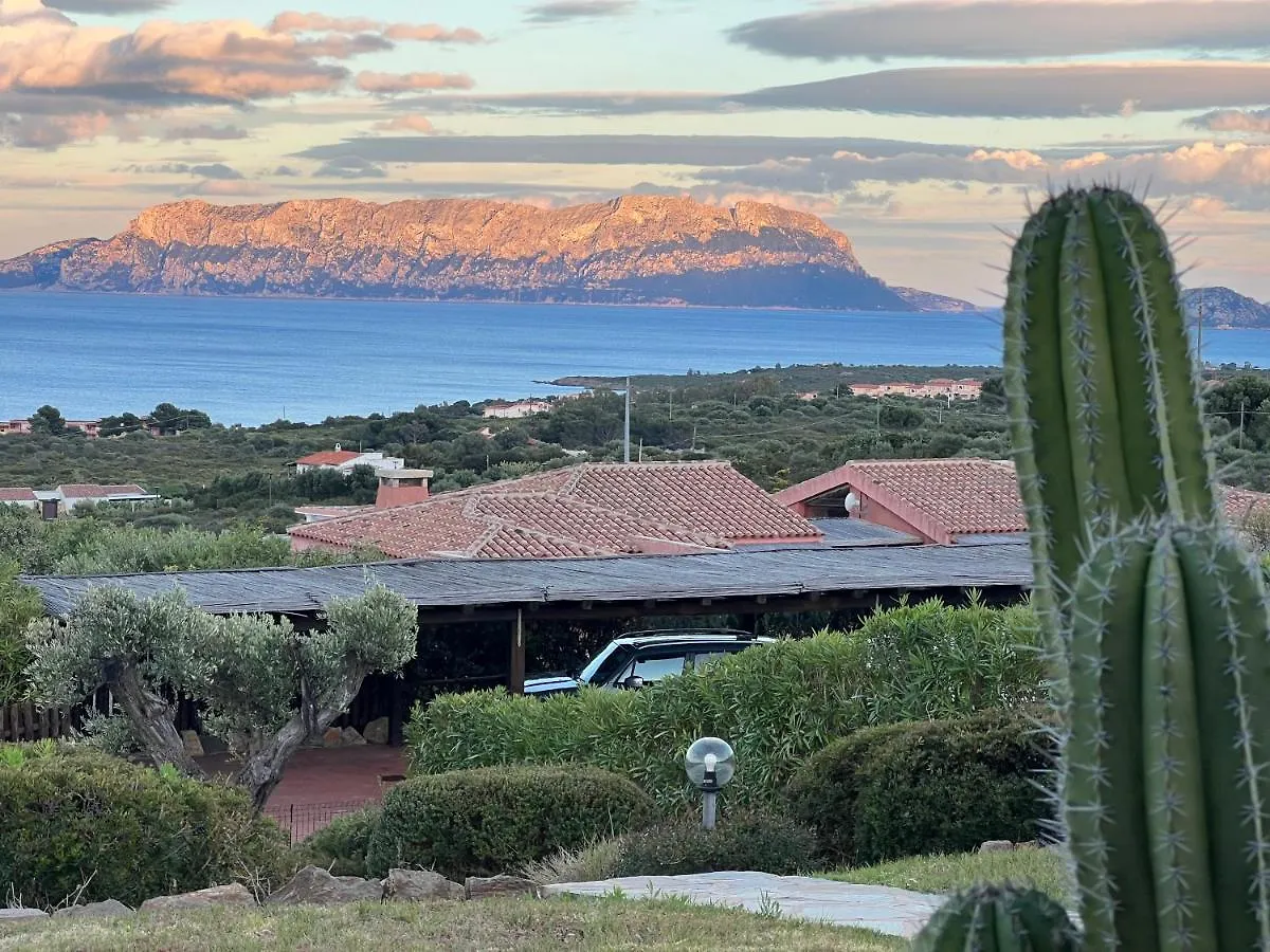 Villa A Golfo Aranci Con Vista Su Tavolara Marinella  Marinella (Sardinia)