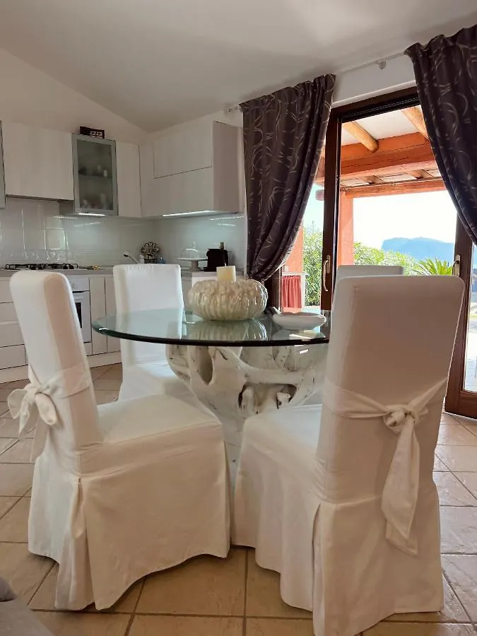 Villa A Golfo Aranci Con Vista Su Tavolara Marinella